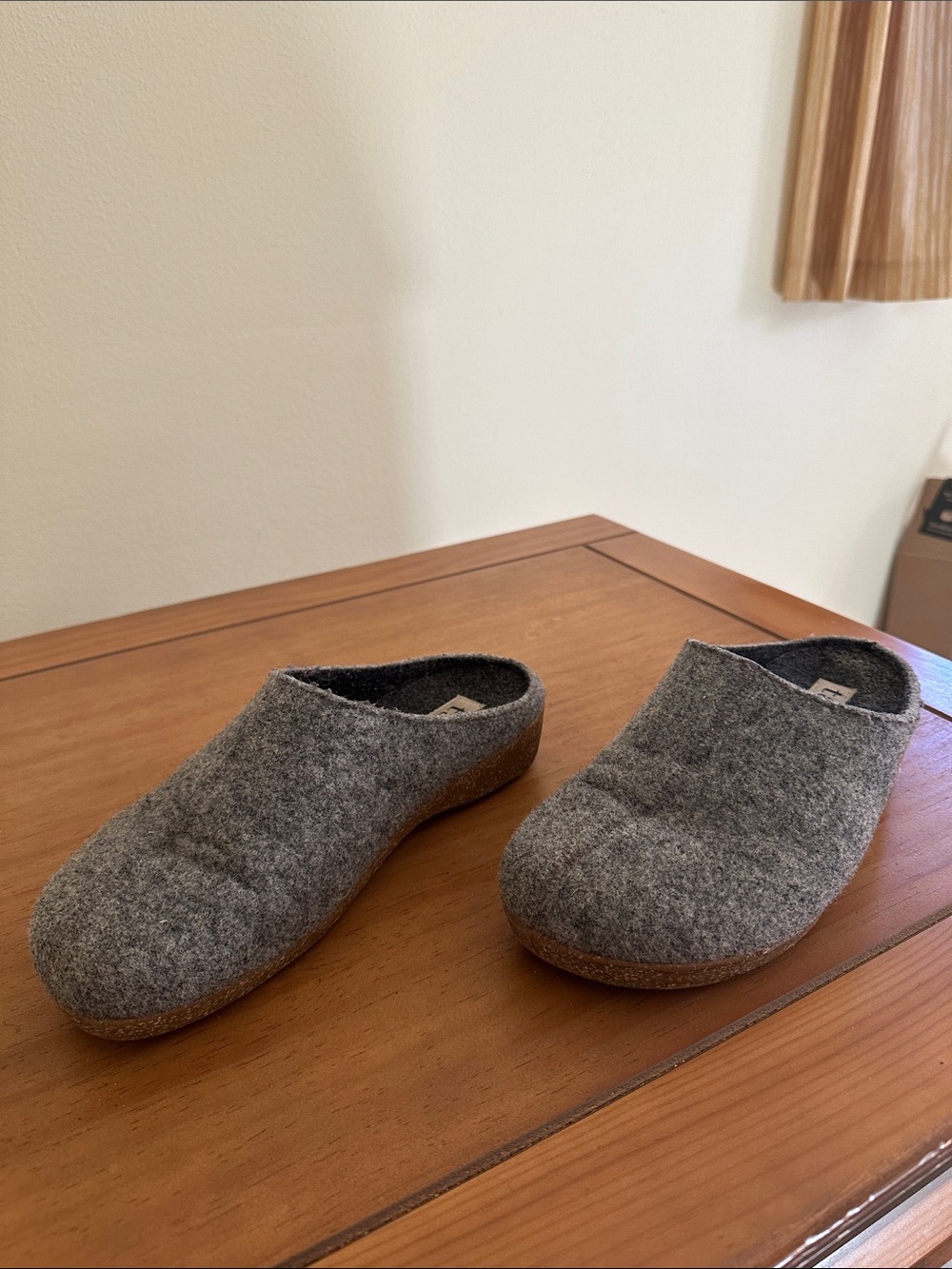 Taos Footwear Gray Felt Slip-Ons